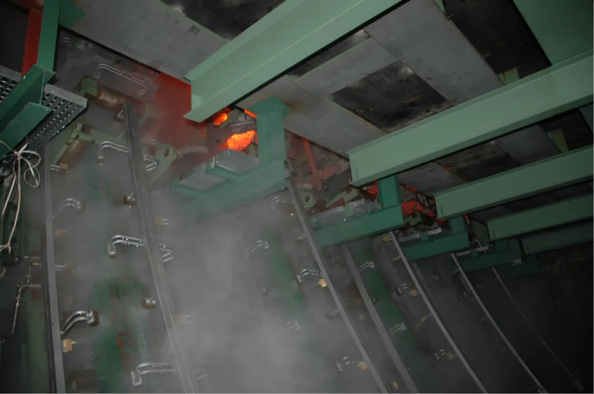 圖1  無錫雪豐大圓連鑄機(jī)拉矯機(jī)群_08.png